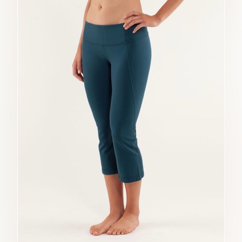 Lululemon Gather & Crow Crop Leggings Women Size 4